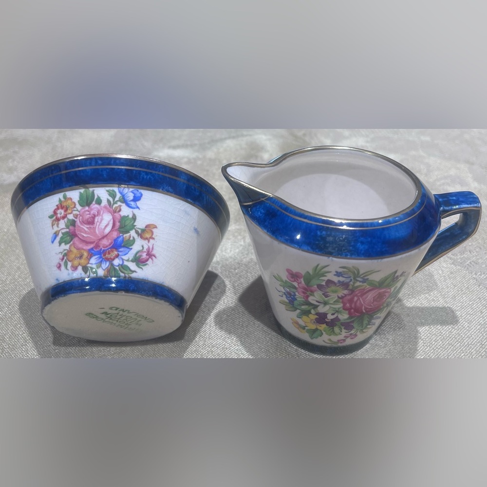 Vintage Royal Winton Grimwades Sugar Bowl & Creamer
